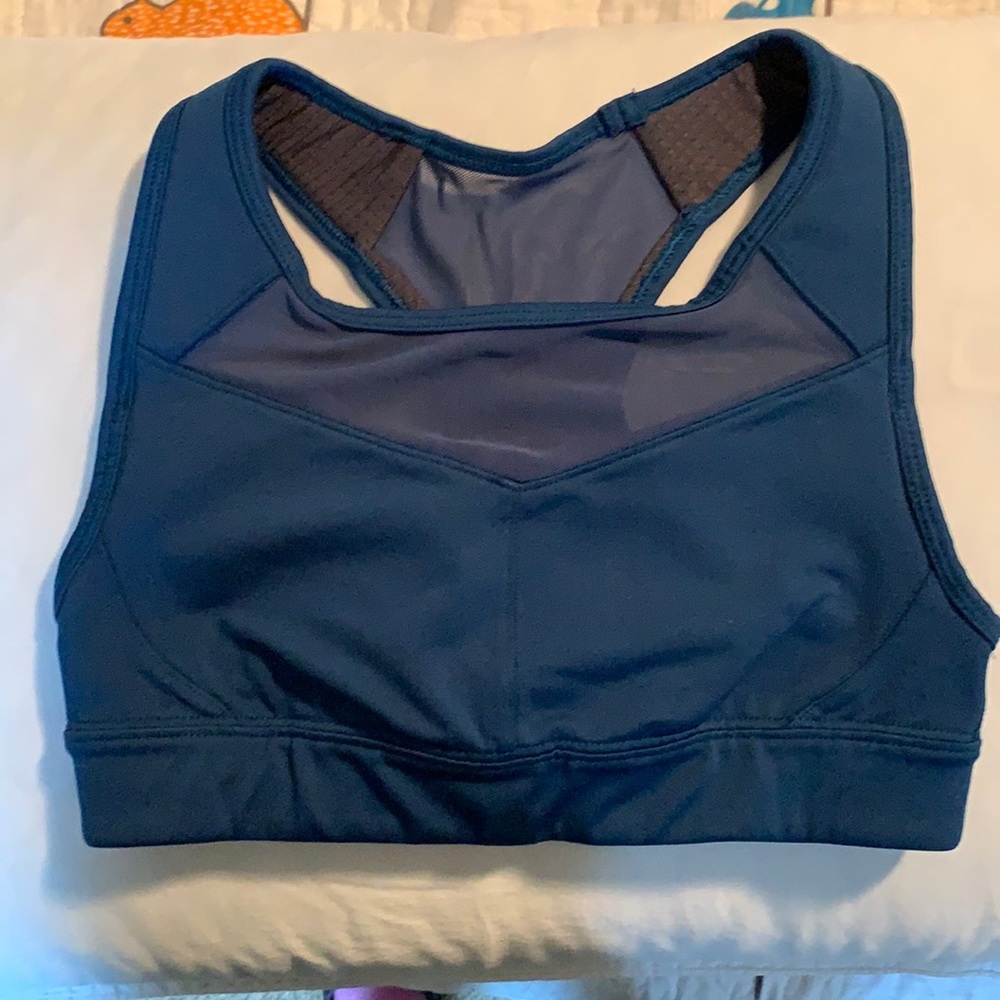 Oiselle sports bra